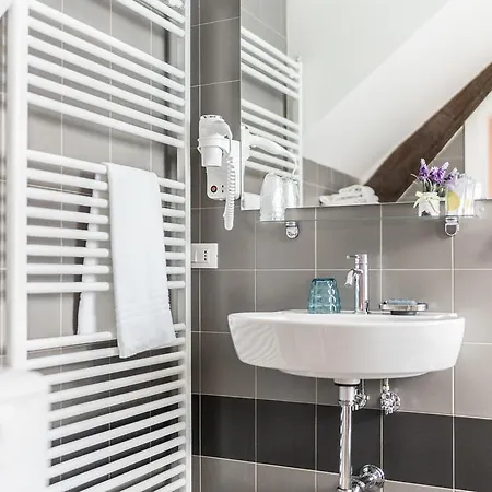 Venier Apartment *